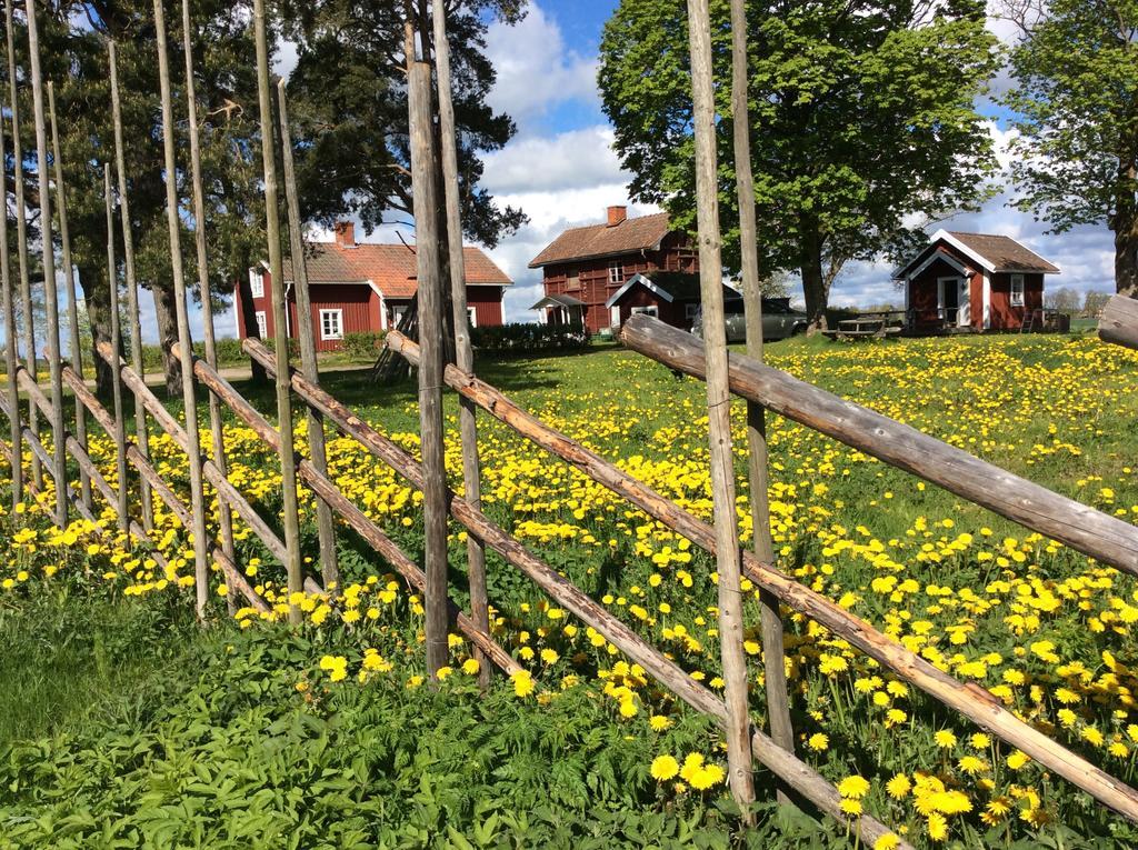 Villa Skyberga Torp Kumla Exterior foto